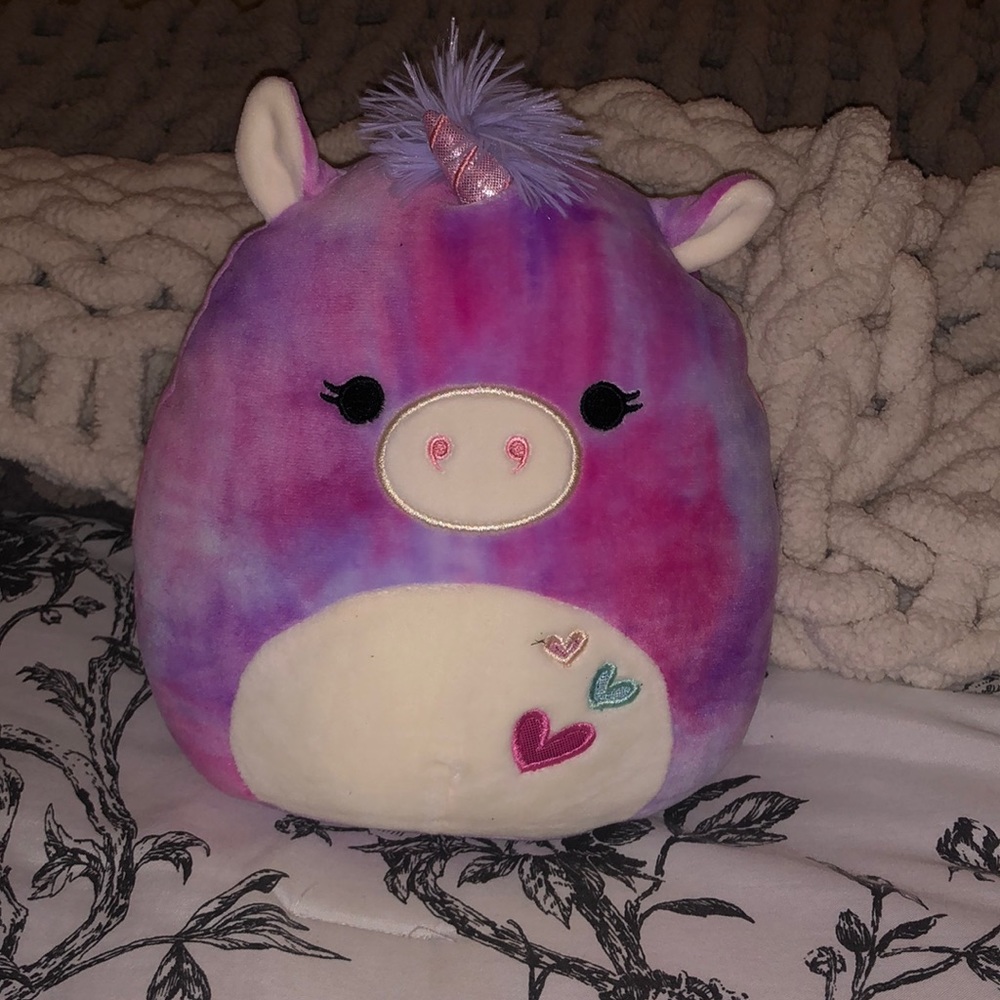 Squishmallow ✨ Unicorn 🦄 — Valentine’s day Edition